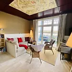 Strandpalais/lee