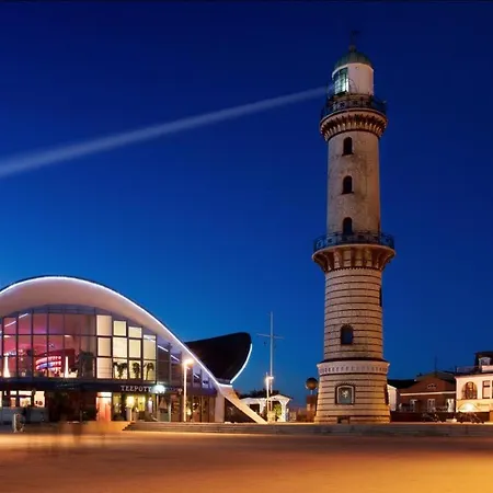 Strandpalais/lee *